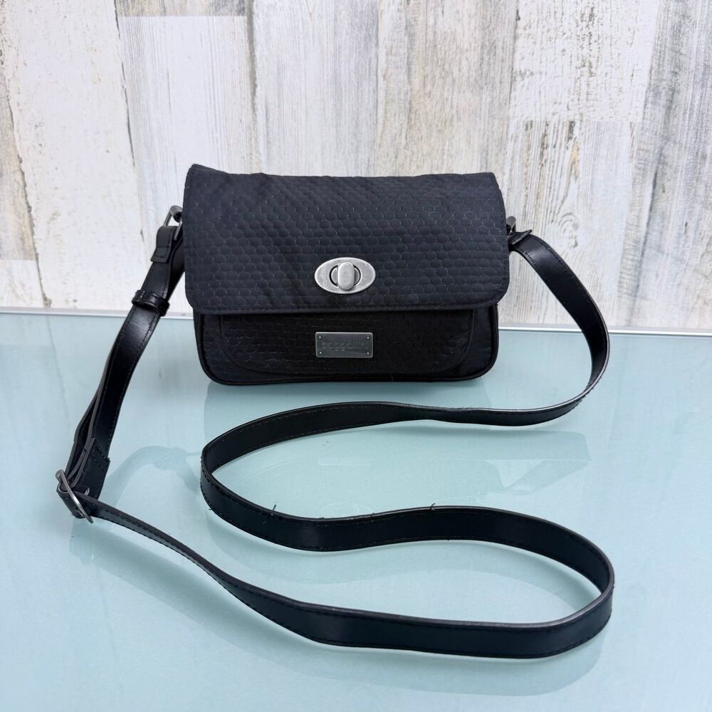 Baggallini Mini Flap Crossbody Bag Black Nylon Travel Organizer 3 Section Purse